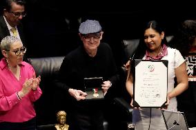 Francisco Hernandez Receive  Rosario Castellanos Literary Merit Award
