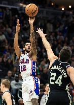 (SP)U.S.-MILWAUKEE-BASKETBALL-NBA-BUCKS VS 76ERS