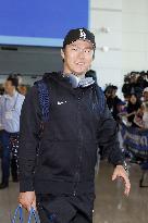 Yamamoto arrives in S. Korea for season-opening series