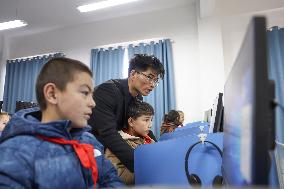 Xinhua Headlines: In remote areas of Xinjiang, schooling means challenges far beyond transport