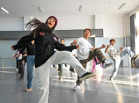 CHINA-XINJIANG-URUMQI-STREET DANCE (CN)