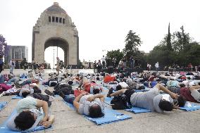 Mass Nap For World Sleep Day In Mexico City