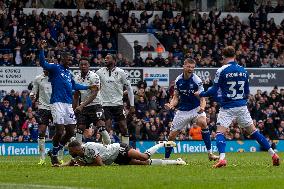 Ipswich Town v Sheffield Wednesday - Sky Bet Championship