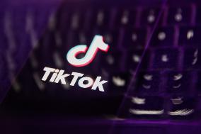 TikTok Ban Photo Illustrations