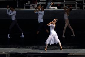 Massive Ballet Class - Mexico City