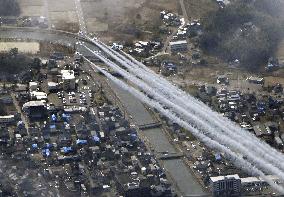 Blue Impulse flies over quake-hit Ishikawa