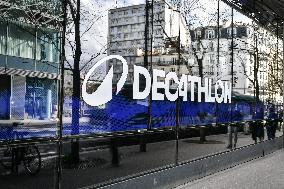 Decathlon’s New Logo - Paris