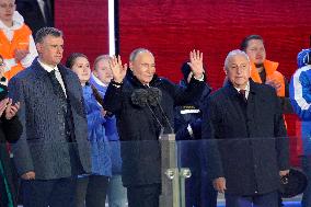 Vladimir Putin landslide victory - Moscow
