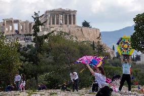 GREECE-ATHENS-FLYING KITES
