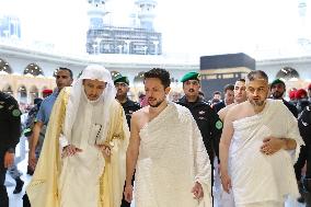 Jordan's Crown Prince On Umrah - Mecca