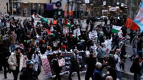 Palestinain Supporters Demonstrate Against Al-Shifa Hospital In Gaza