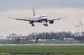 British Airways Airbus A319 Landing