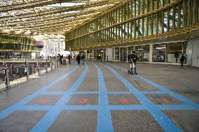 Athletics Track For The Olympic Games Under The Chatelet Canopy - Paris