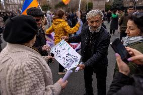 Protest Over Nagorno-Karabakh Refugees Housing - Yerevan