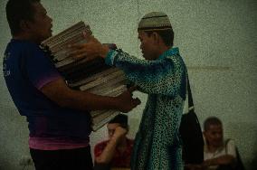Braille Quran Readers In Ramadan Time - Indonesia