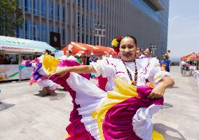 HONDURAS-TEGUCIGALPA-HONDURAN FOLK DANCE