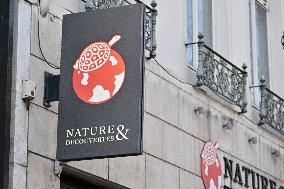 Illustrations Of Commercial Signs And Shops - Lyon