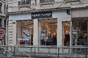 Illustrations Of Commercial Signs And Shops - Lyon