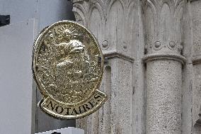 Illustrations Of Commercial Signs And Shops - Lyon