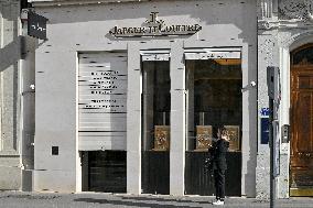 Illustrations Of Commercial Signs And Shops - Lyon