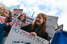 Students of Ukrainian Academy of Printing hold a rally