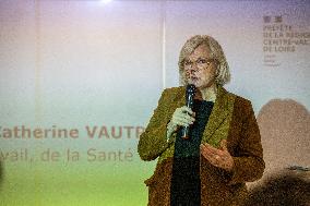 Catherine Vautrin Visits Delpharm Pharmaceutical company in Chambray-les-Tours