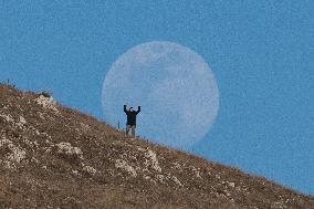 Full Worm Moon Over Abruzzo, Italy