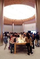 The ASIA'S Largest Apple Flagship Store in Shangha