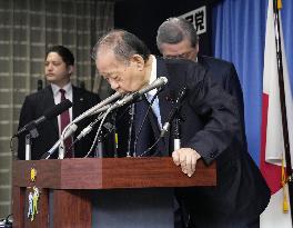 LDP heavyweight Nikai at press conference