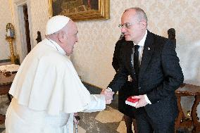 Pope Francis Receives  Albania's Foreign Minister - Vatican