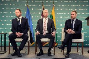 Foreign Ministers Tsahkna, Karins And Landsbergis Hold A Russia-Ukraine War Conversation