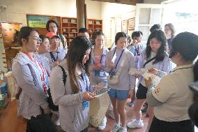 (Int'l Exchange)CHINA-FUJIAN-KULIANG-U.S.-STUDENTS-VISIT (CN)