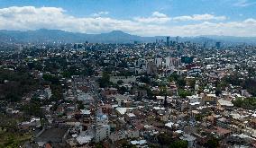 HONDURAS-TEGUCIGALPA-CITY VIEW