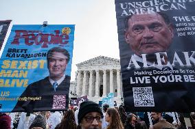 The Us Supreme Court  Hereing A Case On Abortion