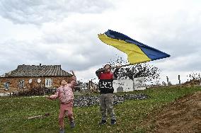 Children in frontline Prymorske