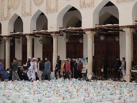 Mass Iftar For Fasting People At Al-Azhar Mosque