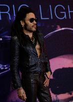 Lenny Kravitz During A Photocall In Mexico City
