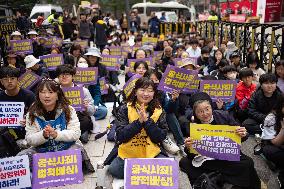 Regular Wednesday Rally For The Resolution Of The Japanese Military Sexual Slavery Issue