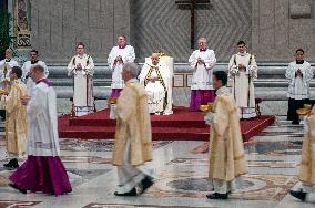 Pope Francis Leads Chrism Mass on Holy Thursday - Vatican