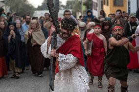 Catholic Devotees Recreate The Traditional Camino De La Cruz Through The Streets Of Valparaiso