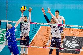 ZAKSA Kedzierzyn Kozle v Slepsk Suwalki - Plus Liga