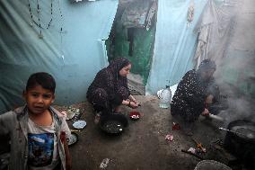 Shelter For Displaced People In Deir al-Balah