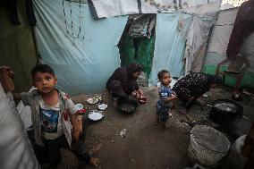 Shelter For Displaced People In Deir al-Balah