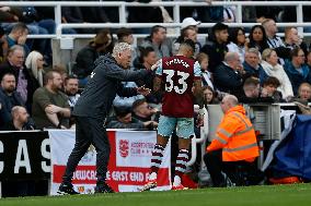 Newcastle United v West Ham United - Premier League