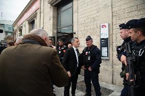 Darmanin visits the "Place Nette XXL" operation - Saint Denis