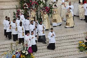 Pope Francis Presides Easter Mass - Vatican