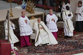 Pope Francis Presides Easter Mass - Vatican