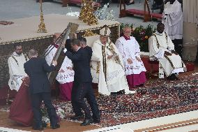 Pope Francis Presides Easter Mass - Vatican