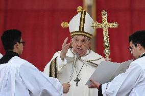 Pope Francis Presides Over Easter Sunday Mass - Vatican