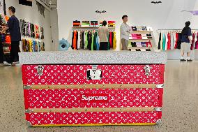 The First US Street Brand Supreme Store in Shanghai